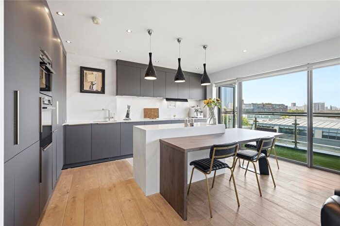 2 Bedroom Flat For Sale In Calico House, Long Lane, London, SE1