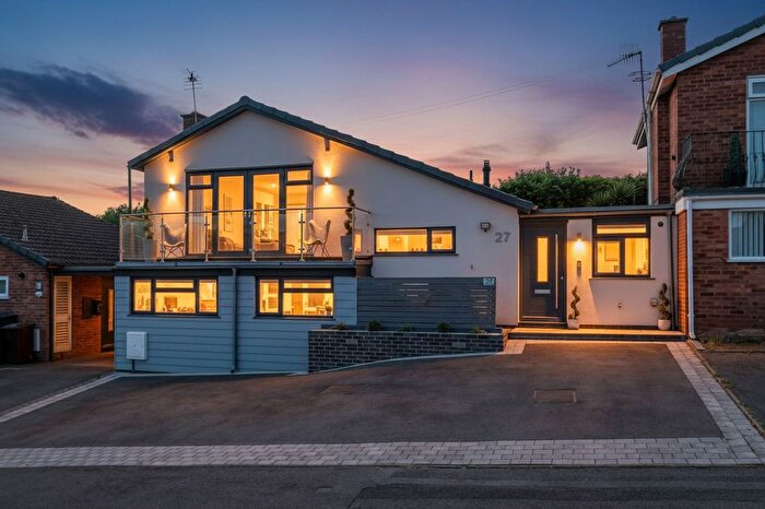 5 Bedroom Link Detached House For Sale In Westfields, Catshill, B61