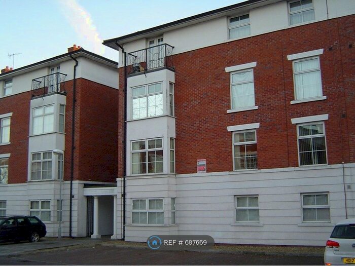 2 Bedroom Flat To Rent In Chancellor Court, Liverpool, L8