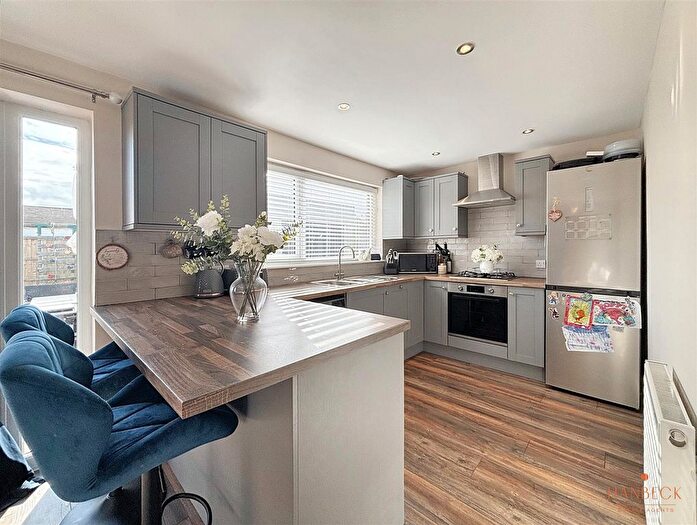 2 Bedroom Bungalow For Sale In Alured Garth, Hedon, HU12