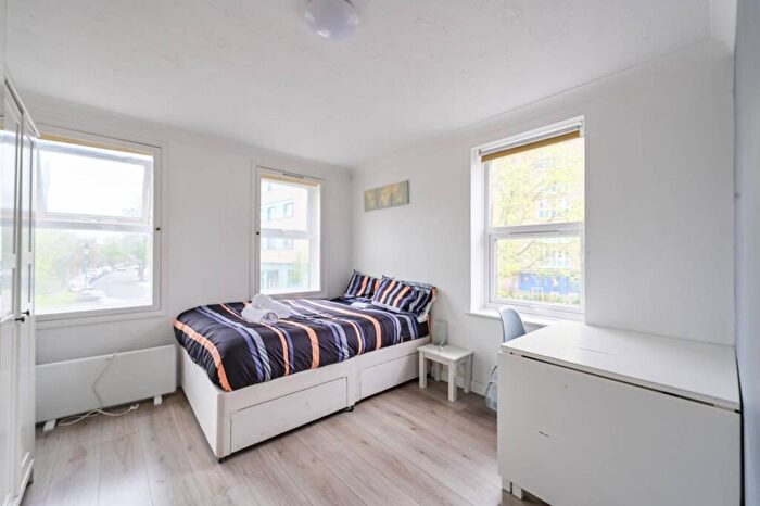 Studio To Rent In Malmesbury Road, Bow, London, E3