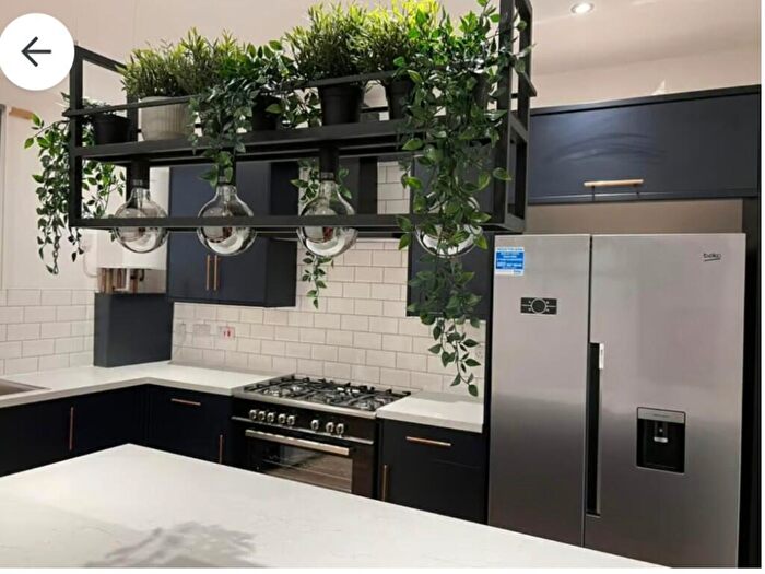 4 Bedroom Terraced House To Rent In Royal Park Road, Leeds, West Yorkshire, LS6