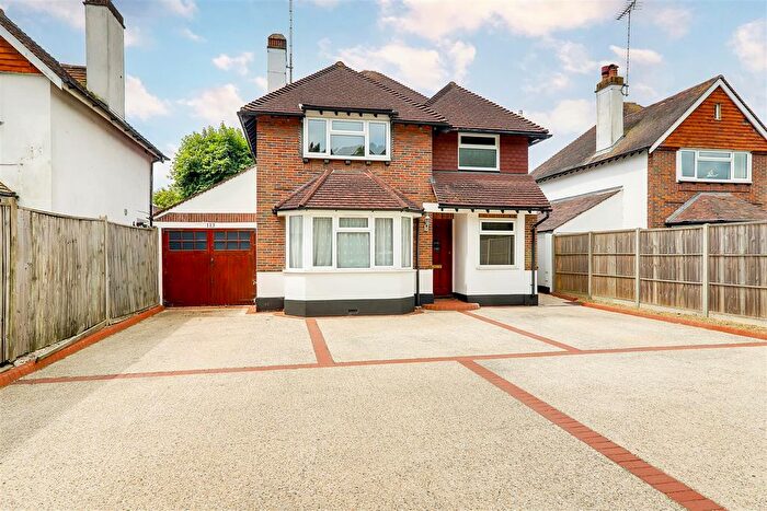 3 Bedroom Detached House For Sale In Offington Lane, Offington, Worthing, BN14