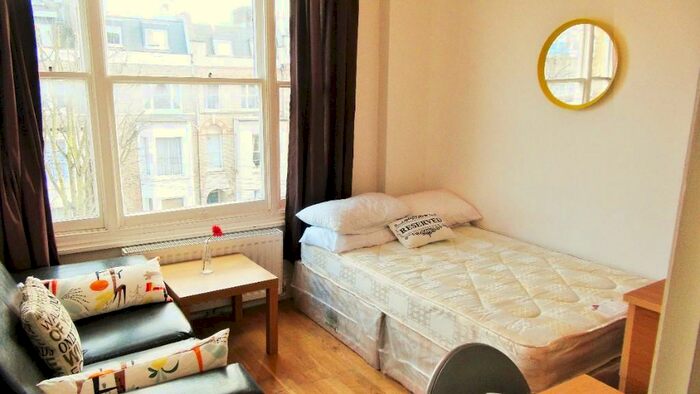 2 Bedroom Flat To Rent In Marlborough Road, London, N19