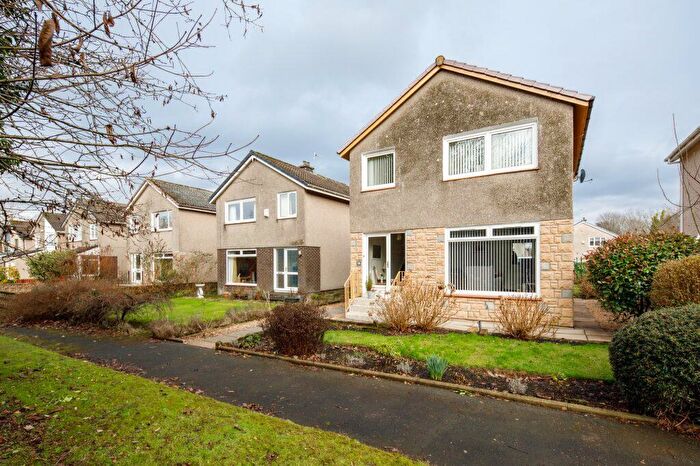 3 Bedroom Detached Villa For Sale In Crossmyloof Gardens, Pollokshields, G41