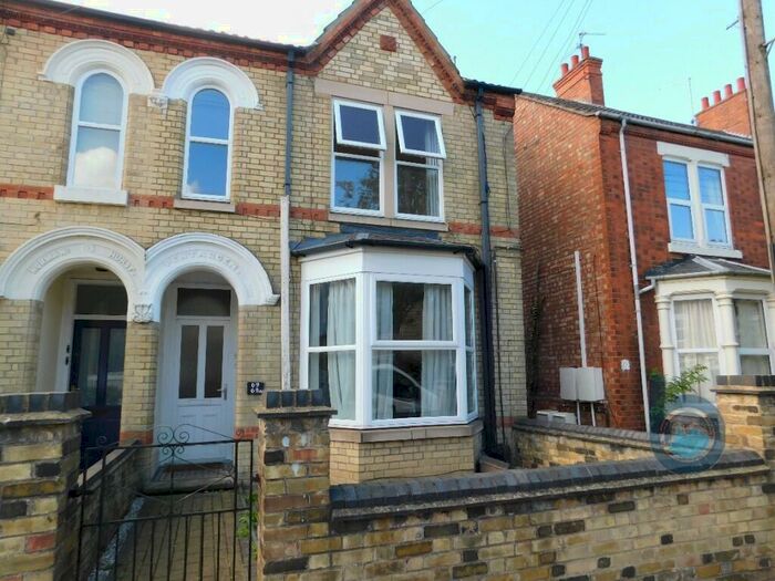 2 Bedroom Flat To Rent In Granville Street, Peterborough, Cambridgeshire, PE1