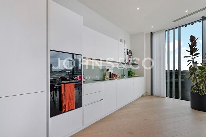 1 Bedroom Flat To Rent In Peninsula Gardens, Greenwich Peninsula, London, SE10