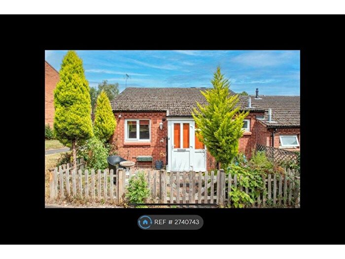 1 Bedroom Bungalow To Rent In Paddock Lane, Redditch, B98
