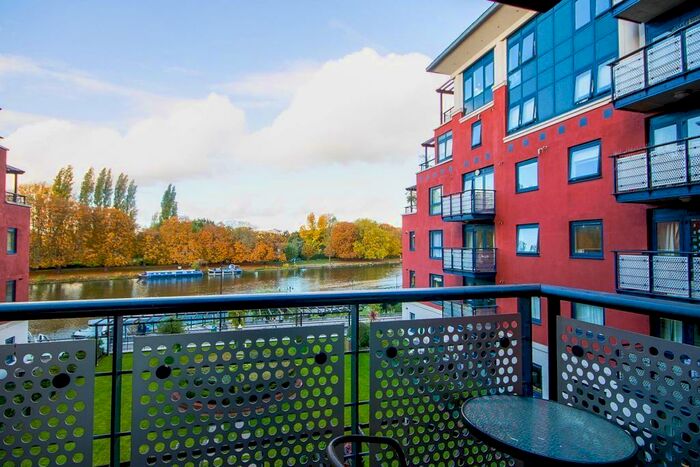 2 Bedroom Flat To Rent In Wadbrook Street, Kingston Upon Thames, KT1