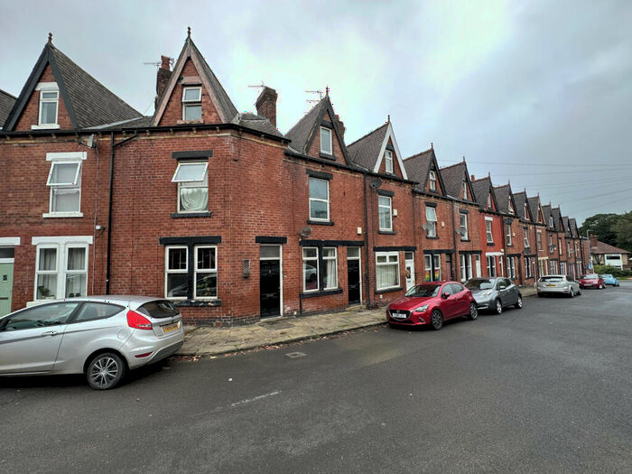 4 Bedroom Terraced House To Rent In Gordon Terrace, Leeds, LS6