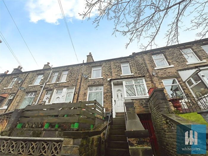 3 Bedroom Terraced House For Sale In Armitage Road, Milnsbridge, Huddersfield, HD3