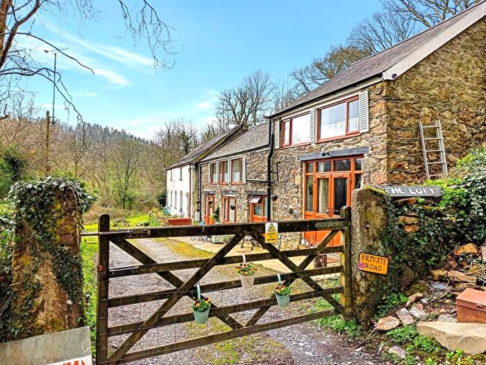 3 Bedroom Semi-Detached House For Sale In Dolwilym Farm, Hebron, Whitland, SA34