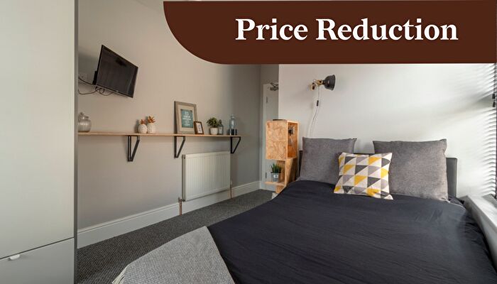 6 Bedroom Terraced House To Rent In Spare Rooms // All Ensuite // Bed // Bath // Sept, LN2