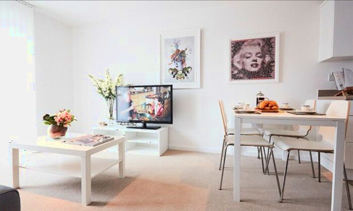 2 Bedroom Flat To Rent In Endeavour House, B Elmira Way, M5