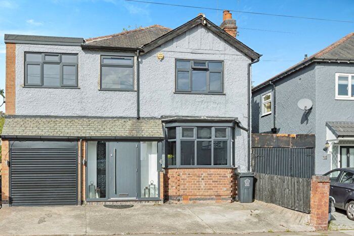 4 Bedroom Detached House For Sale In Aylestone Drive, Leicester, Leicestershire, LE2
