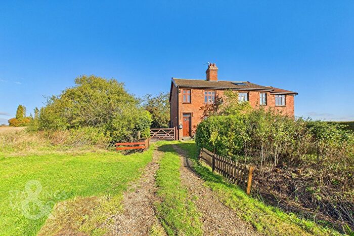 3 Bedroom Cottage For Sale In North Farm Cottages, Kemps Road, Pulham St. Mary, Diss, IP21