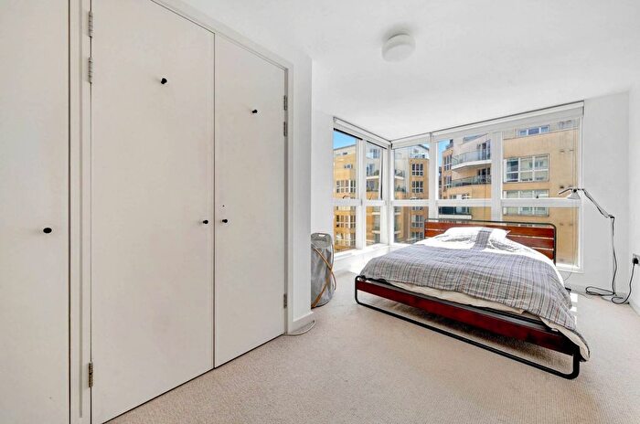 2 Bedroom Flat To Rent In Dovecote House, Canada Water, London, SE16