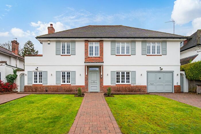 6 Bedroom Detached House For Sale In Moor Park Road, Northwood, HA6