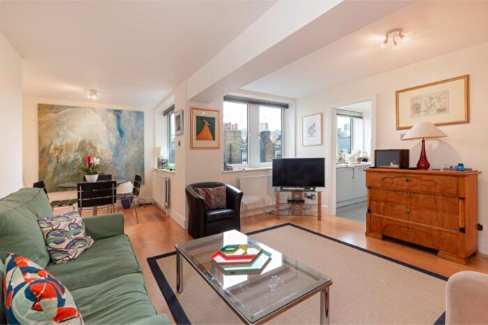 2 Bedroom Flat To Rent In Vincent Square, Westminster, London, SW1P