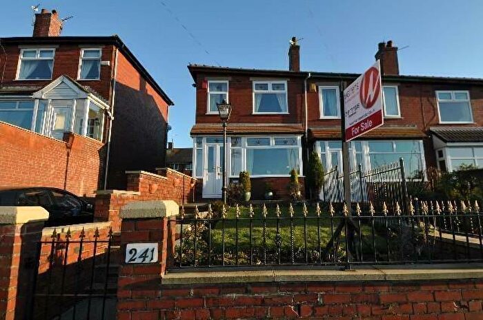 3 Bedroom End Of Terrace House To Rent In Bury Old Road, Heap, Bury, BL9