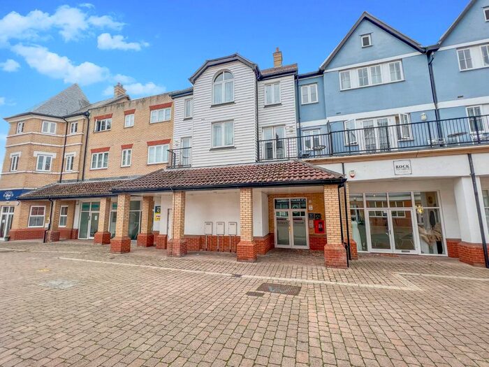 2 Bedroom Flat To Rent In Boleyn House, Roche Close, Rochford, SS4