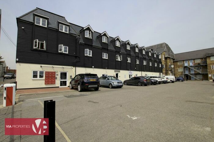 1 Bedroom Apartment To Rent In Brewery Road, Hoddesdon, EN11