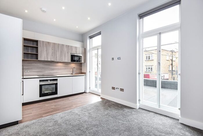 1 Bedroom Flat To Rent In Camden High Street, London, NW1