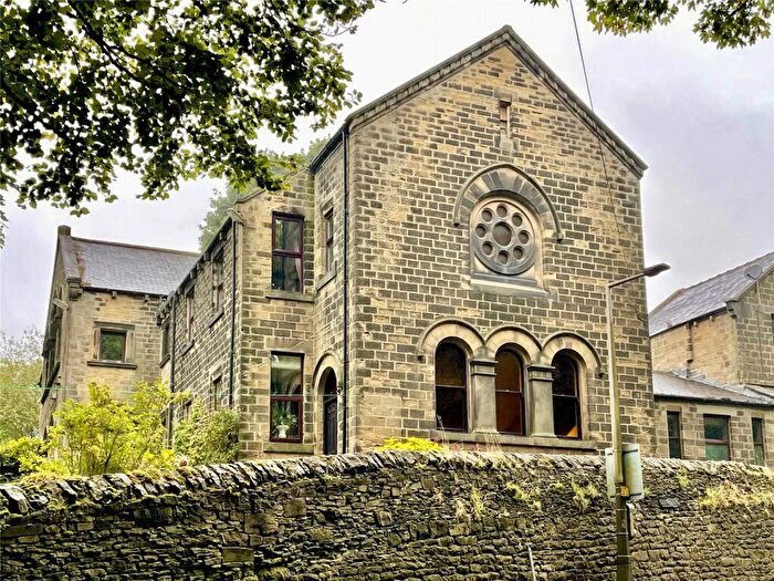 2 Bedroom Flat For Sale In Huddersfield Road, Penistone, Sheffield, South Yorkshire, S36