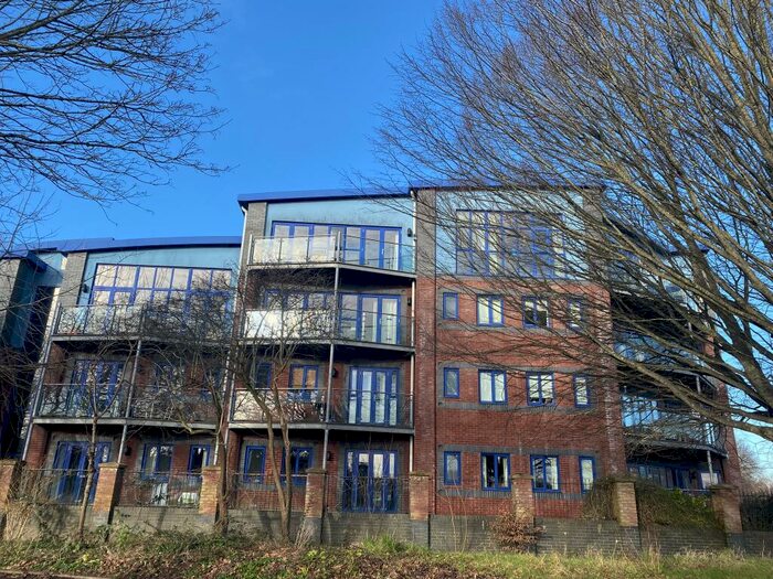 2 Bedroom Flat To Rent In Flowerpot Lane, Exeter, EX4