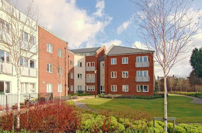 2 Bedroom Apartment To Rent In Beech Road, Headington, OX3