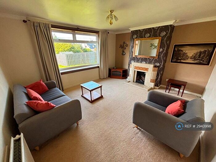 3 Bedroom Flat To Rent In Kincorth Place, Aberdeen, AB12