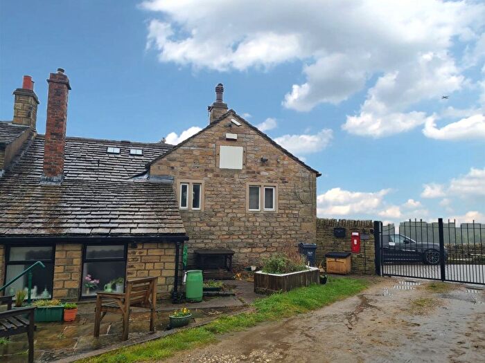 4 Bedroom Property For Sale In Barnsdale House, Gatehead, Greetland, Halifax, West Yorkshire, HX4