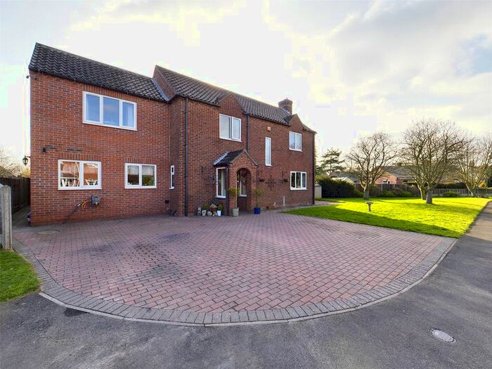 5 Bedroom Detached House For Sale In Foster Close, Timberland, LN4