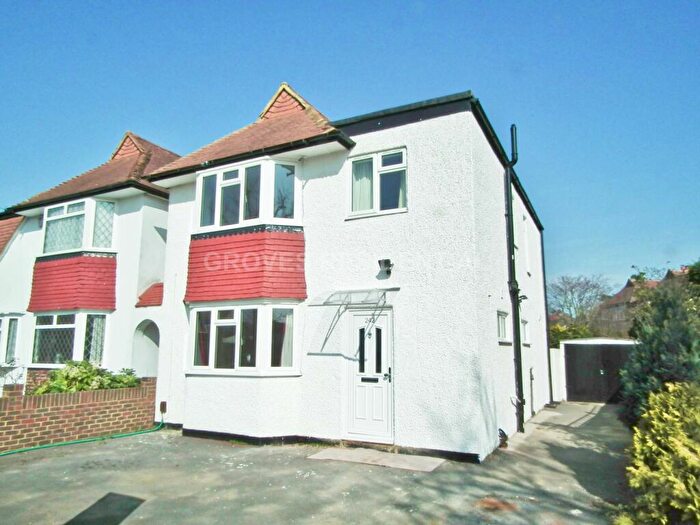 3 Bedroom Link Detached House To Rent In South Lane, KT3