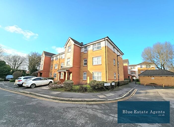 1 Bedroom Flat For Sale In Old Park Mews, Hounslow, TW5