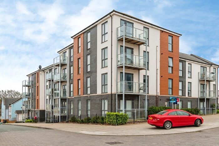2 Bedroom Flat For Sale In Mansell Road, Patchway, Bristol, BS34