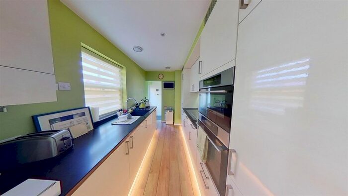 3 Bedroom Terraced House To Rent In Collingwood Road, Southsea, PO5