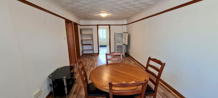 1 Bedroom Flat To Rent In Eltisley Avenue, Newnham, Cambridgeshire, CB3