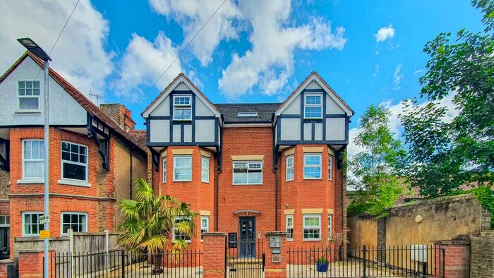 2 Bedroom Apartment To Rent In Griffin Court, Rose Vale, Hoddesdon, EN11