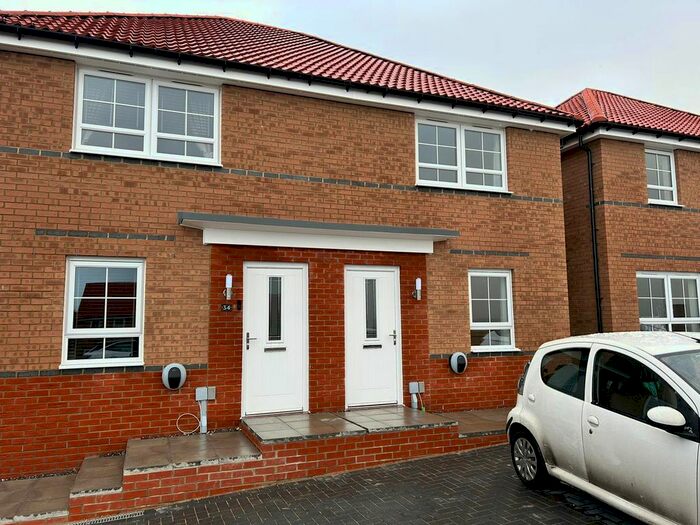 2 Bedroom Property To Rent In Windsor Road, Dewsbury, WF12