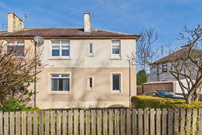 2 Bedroom Flat For Sale In Clyde Avenue, Bothwell, G71