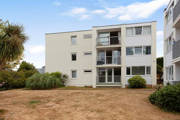 2 Bedroom Flat For Sale In Devondale Court, Dawlish Warren, EX7