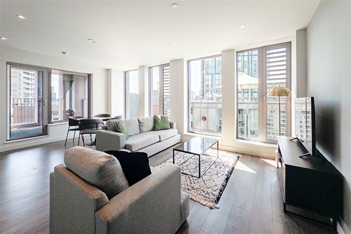 2 Bedroom Apartment To Rent In Irwell Tower, Embankment Exchange, M3