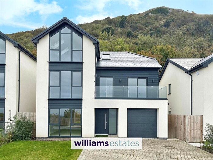 5 Bedroom Detached House For Sale In Meliden, Prestatyn, LL19