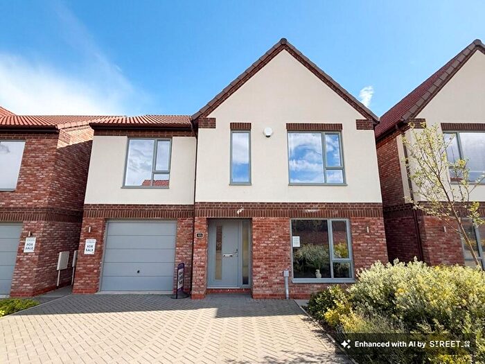 4 Bedroom Detached House To Rent In Knights Walk, Sutton, DN22