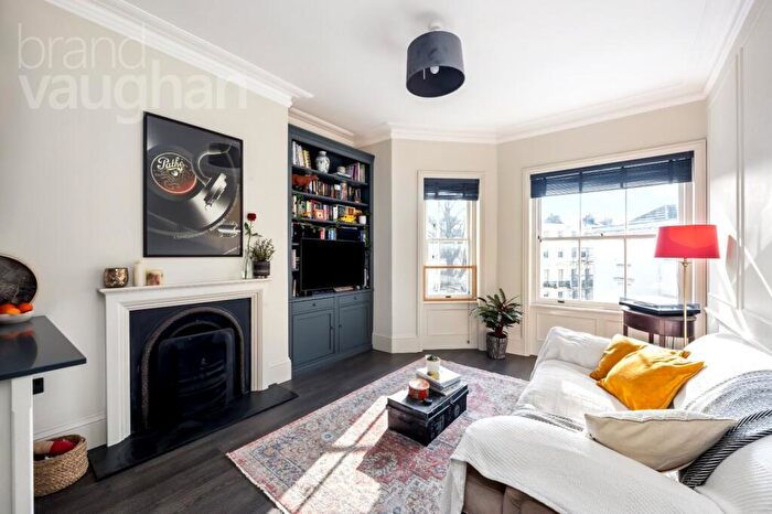 2 Bedroom Flat For Sale In Goldsmid Road, Hove, East Sussex, BN3