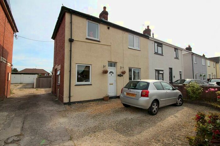 2 Bedroom Semi-Detached House To Rent In Newport Road, Caldicot, Newport., NP26