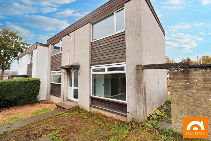 3 Bedroom End Of Terrace House For Sale In Lothian Court, Glenrothes, KY6