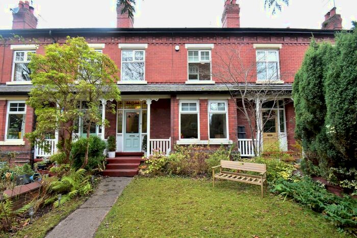 3 Bedroom Terraced House To Rent In Moorland Road, Woodsmoor, SK2