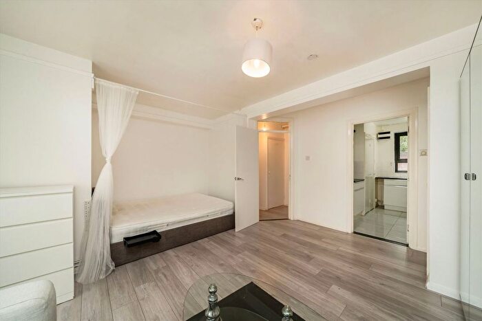1 Bedroom Flat For Sale In Gladys Road, West Hampstead, NW6